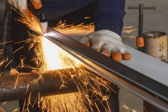The Advantages of Using a Plasma Cutter in Your Welding Work