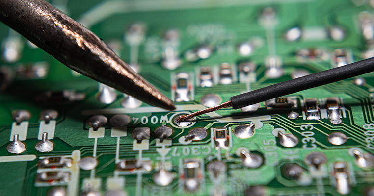 The Differences Between Welding, Brazing and Soldering 22 The Differences Between Welding, Brazing and Soldering