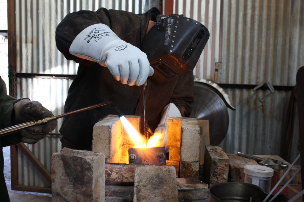 How to Weld Cast Iron:Avoid cracking by following these recommendations 14 How to Weld Cast Iron:Avoid cracking by following these recommendations